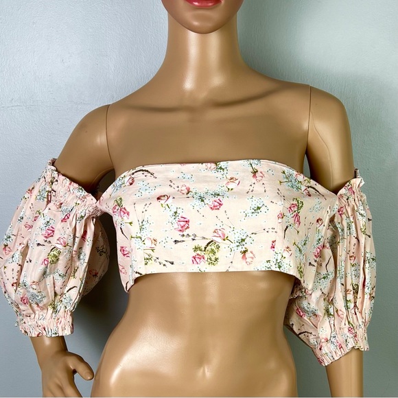 NEW WEWOREWHAT PINK FLORAL PRINT CROP TOP - Picture 4 of 10